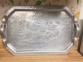 Chrysthanthemum hammered aluminum tray