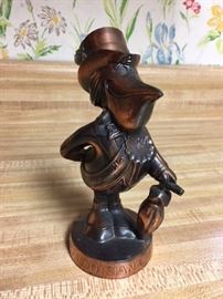 LA Exhibition pelican statue