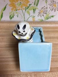 Honor Ceramics J-2 Jack in the Box planter 