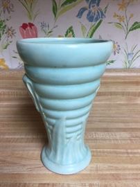 Nice blue planter marked only 528