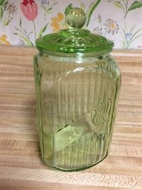 Green Vaseline /Uranium Anchor Hocking canister. 