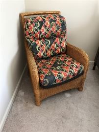 Guest BR: Wicker chair & ottoman