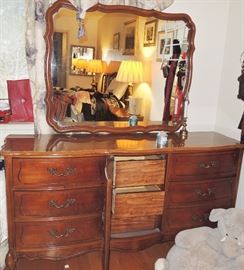 Bassett Vintage Bedroom: dresser, mirror, headboard, 2 night stands and king mattress