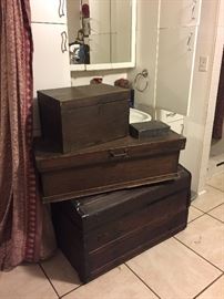 Old humpback trunk, book cabinet, gun chest, small old box