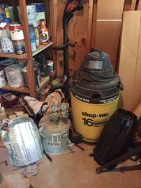 Shop-vac and paints.