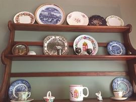 Pottery from Italy and Hungary.