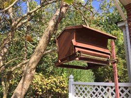 Bird feeder.