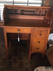 childs roll top desk