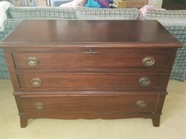 LANE Cedar Chest