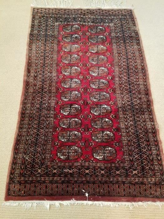 Handknotted Pakistan Rug - Nice colors. Good condition. 