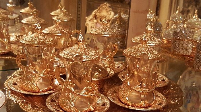 Coffee cup sets with lids and gold plated