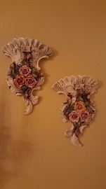 Capodimonte wall vases that make a great decor