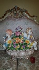 Capodimonte decor with cherubs. Very large see the Apple next to the picture to estimate the size