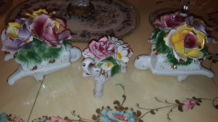 Capodimonte floral pieces