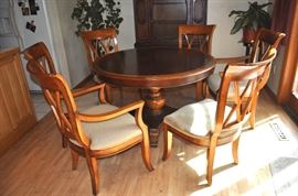 Cherry Dining Room Table And 6 Chairs