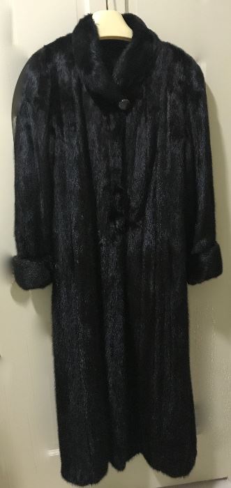 Blackglama full length mink coat, approx size 8-10, medium