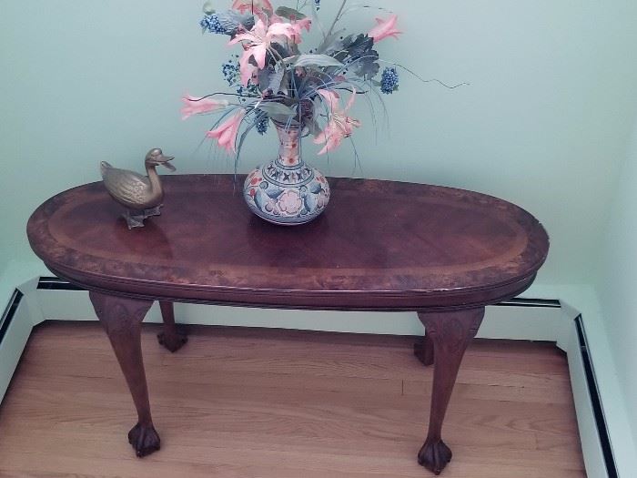 Good condition claw foot table. Manufacturer unknown. Asking $55.00