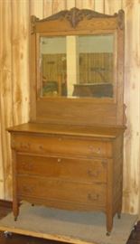 Oak Dresser w/Mirror