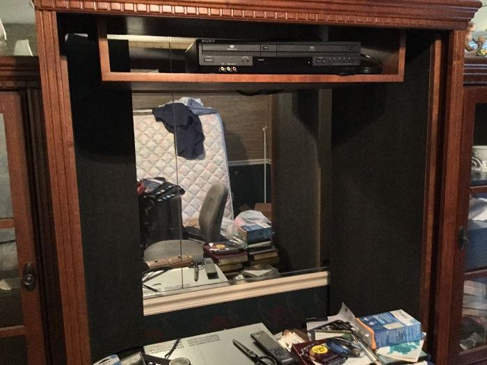 TV armoire - excellent condition