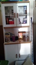 STURDY KITCHEN STORAGE CABINET. EXCELLENT CONDITION.  You never have enough storage!