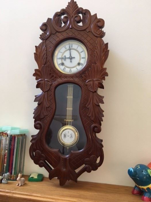 wind up clock with pendulum