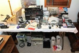 Stereo with Speakers