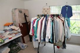 Small Ladies Clothing; Twin Bed with Headboard and Rails