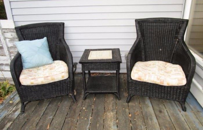 newer wicker chairs, table