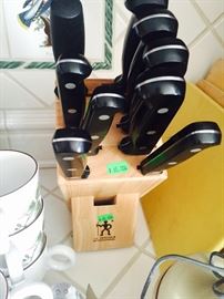 Henkles Knife Set