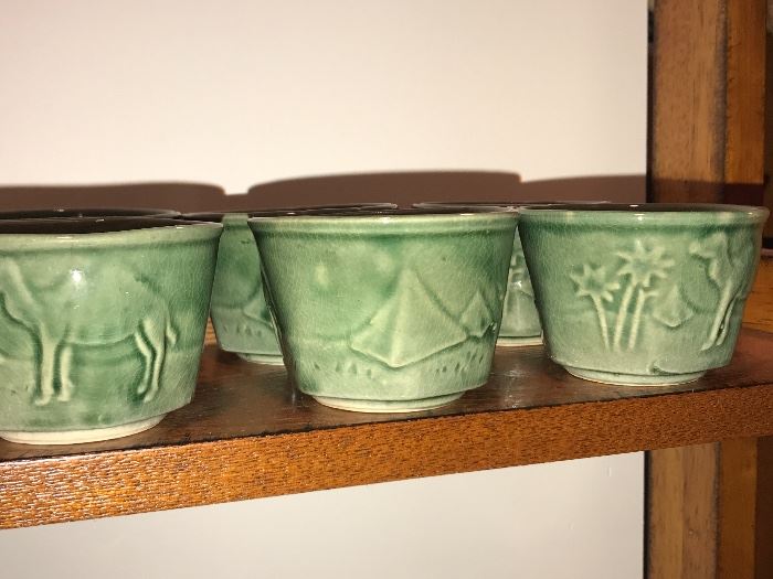 Finger pottery bowls 