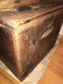 Clicquot Club Beverage Vintage Crate