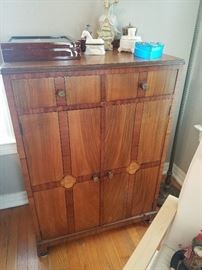 Art Deco dresser