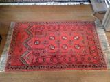 2'6" x 4ft oriental carpet. $100.00