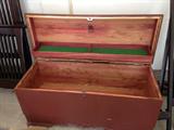 Lane cedar chest
