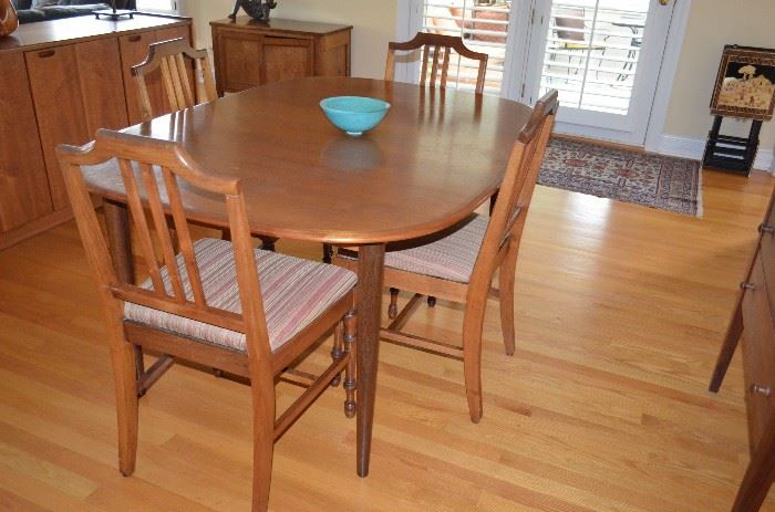 Mid Century Table, 8 Chairs 