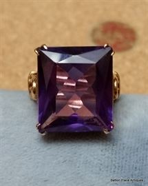 Synthetic Alexandrite set in 14 kt Gold