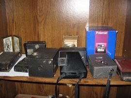 Many vintage camera's