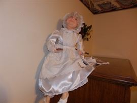 ANTIQUE DOLL