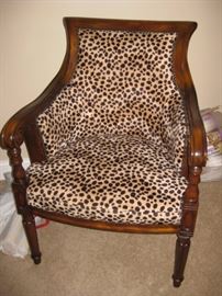 Cool leopard print arm chair