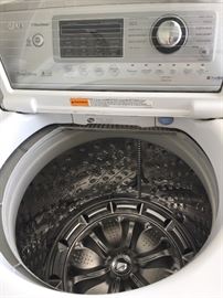 LG Washer with Stainless Wash Basin Tub