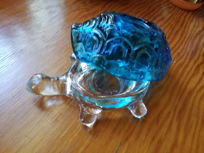 2 piece glass turtle set