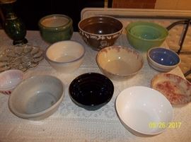 pottery, Fire King bowls