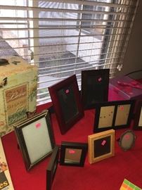 PICTURE FRAMES