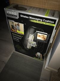 SHIATSU MESSAGING CUSHION