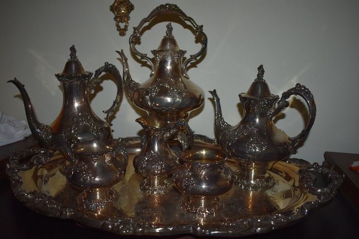 Gorgeous Vintage Reed & Barton King Francis Silver Tea and Coffee  Set 7 pcs. including large Tray.