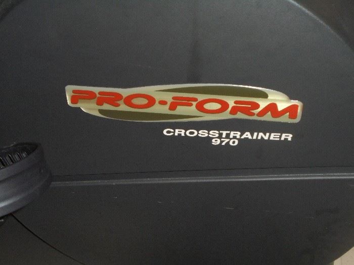 Pro-Form Cross trainer 970 w/ hand weights
