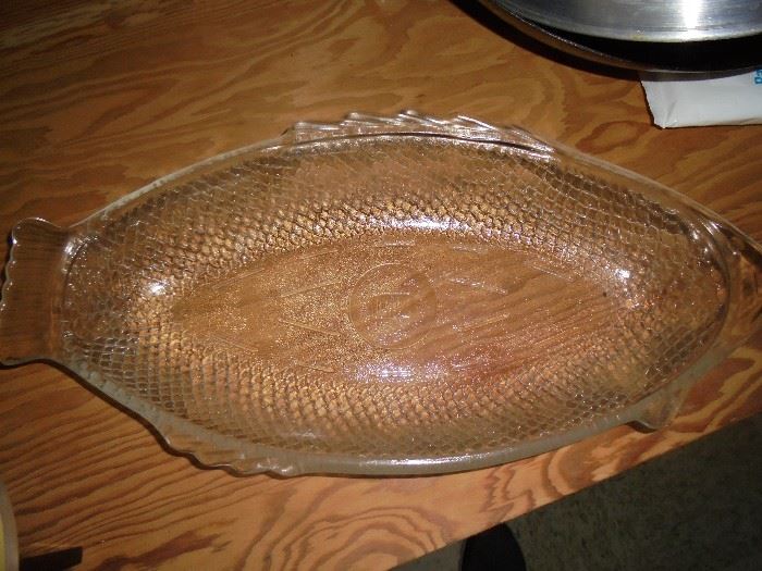 2 of 3  glass fish plates