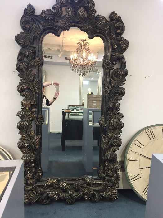 Huge feature mirror