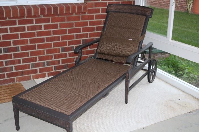 Sunrella Lounge Chair