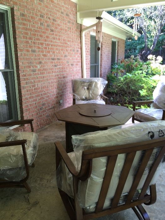 BRAND NEW patio set with firepit!
